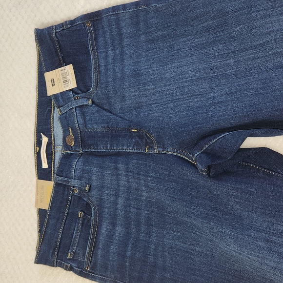 LEVI'S 315 SHAPING BOOTCUT WOMENS JEANS SIZE 31×30 NEW WITH TAGS - Picture 8 of 16